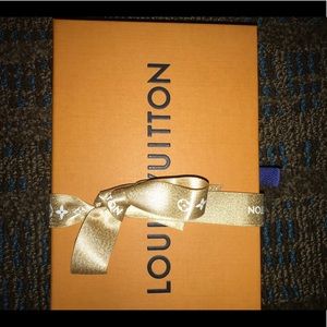 Never used baby pink Louis Vuitton wallet!!!